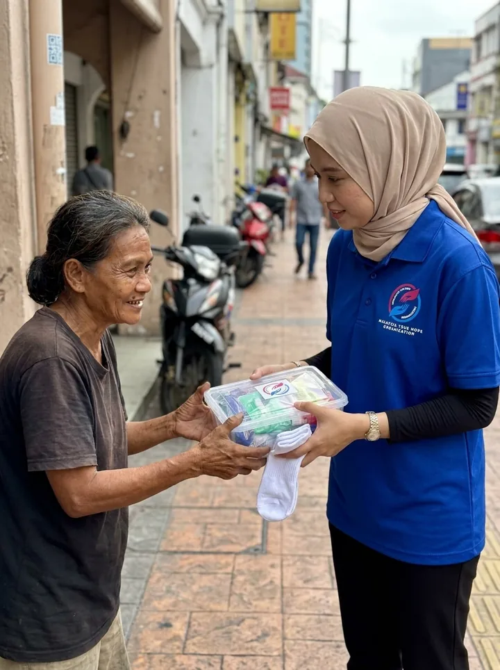 A personal care pack handover.